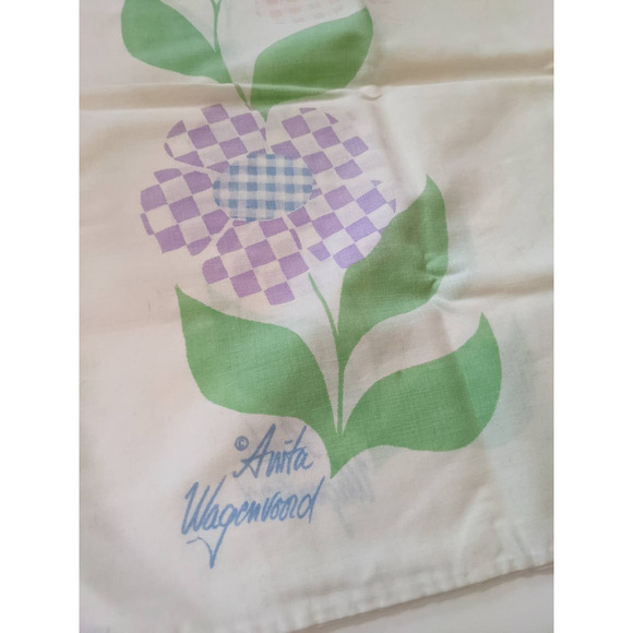 Vintage 70s Pillowcase, Anita Wagenvoord Patchwork Floral Design, Floral Bedding - Picture 5 of 7